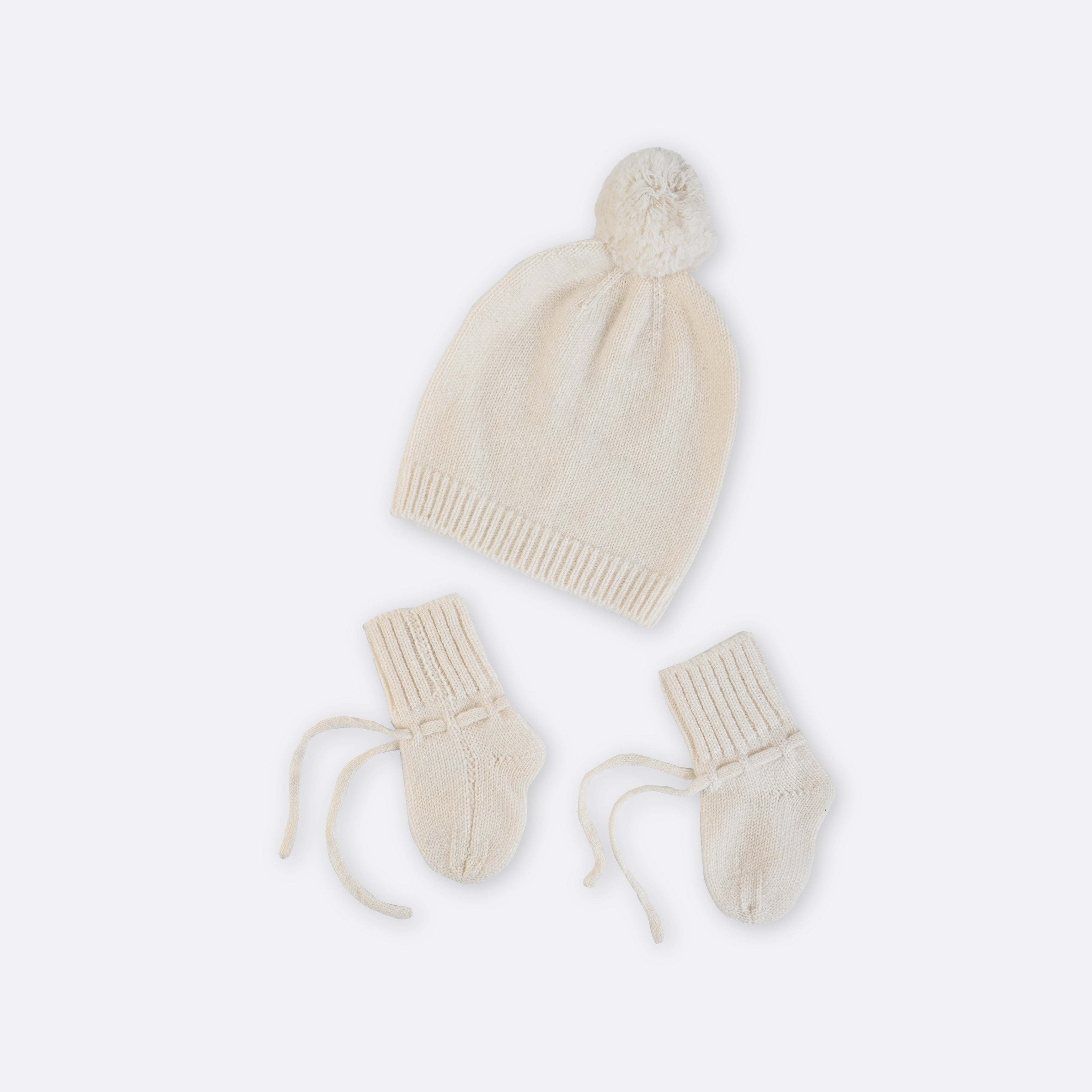 Cream Cashmere Luxe Hat and Booty Set